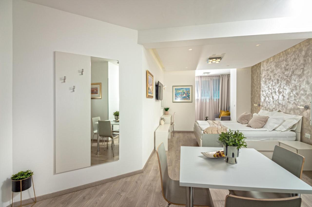 Apartments Lovret Flowers 스플리트 외부 사진