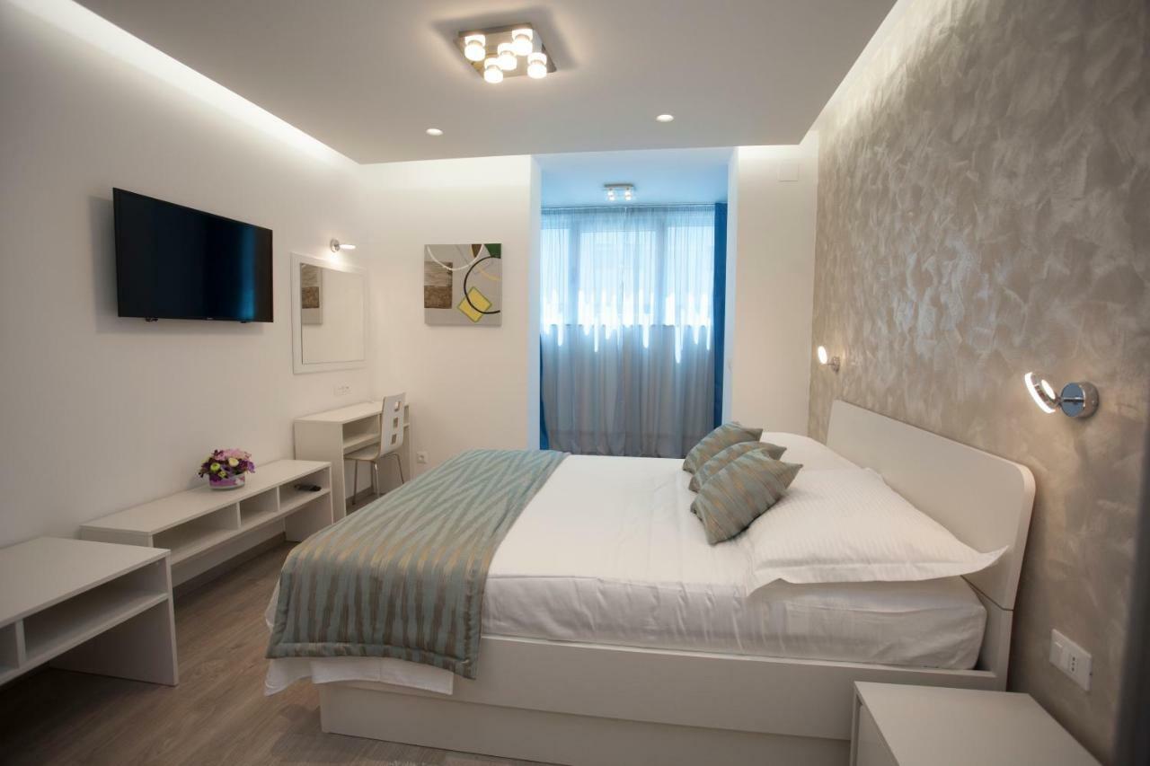 Apartments Lovret Flowers 스플리트 외부 사진